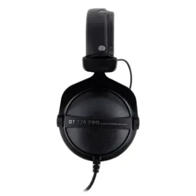 Beyerdynamic DT 770 Pro Black Limited Edition - closed studio headphones