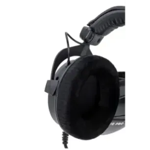 Beyerdynamic DT 770 PRO 250 OHM Black Limited Edition - closed studio headphones
