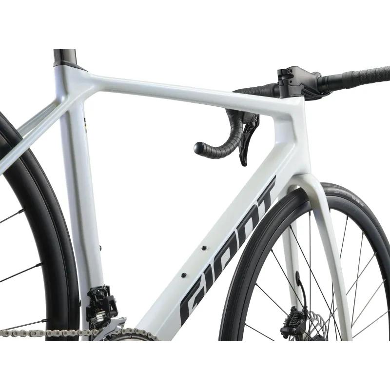 Road bike GIANT TCR Advanced 2 PC (2025) Illusion White (M/L)