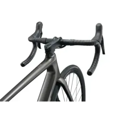 Road bike GIANT TCR Advanced 2 KOM (2026) Stealth Chrome (L)