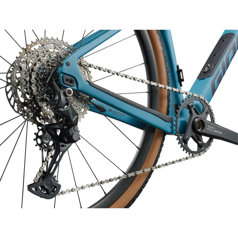 Gravel bike GIANT Revolt Advanced 3 (2026) Aquarium (M/L)