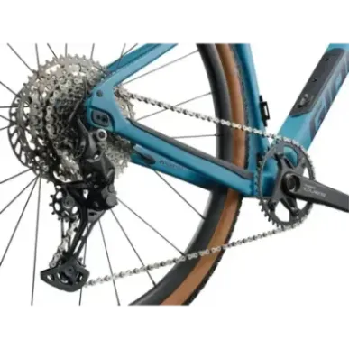 Gravel bike GIANT Revolt Advanced 3 (2026) Aquarium (M/L)