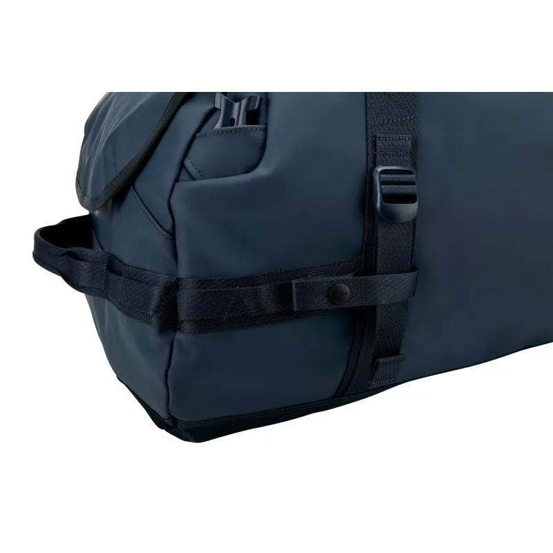 Thule 5599 Chasm 130L duffel bag darkest blue