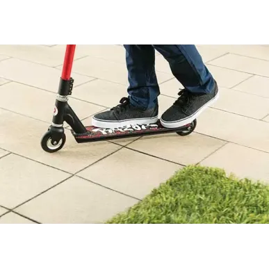 Razor Beast V6 Scooter RD/BK SMU INTL