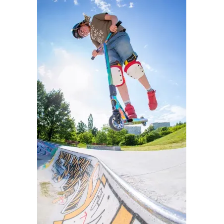 Stunt Scooter Raven Evolution Switch Neo Chrome 110mm