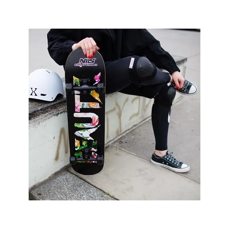 CR3108SA BEAUTY SKATEBOARD NILS EXTREME