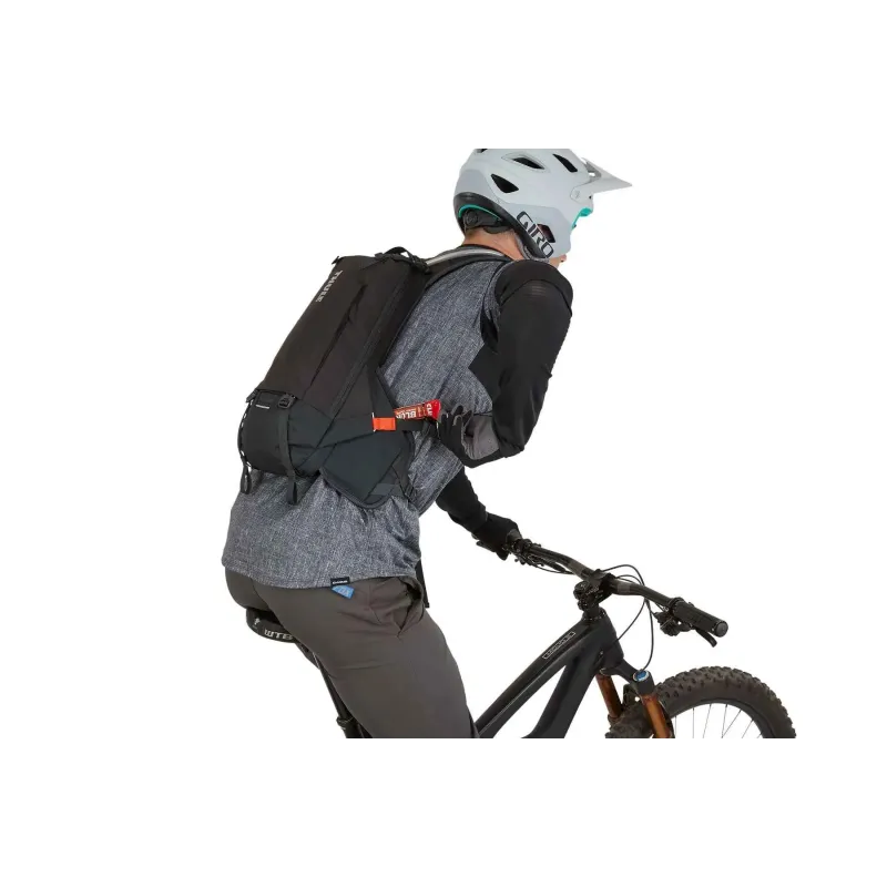 Thule 3796 Rail Hydration Pack 8L Covert