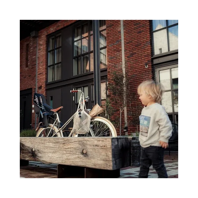 URBAN IKI Tylny fotelik U-me Easyfix NA BAGAŻNIK kolor BLACK/BROWN