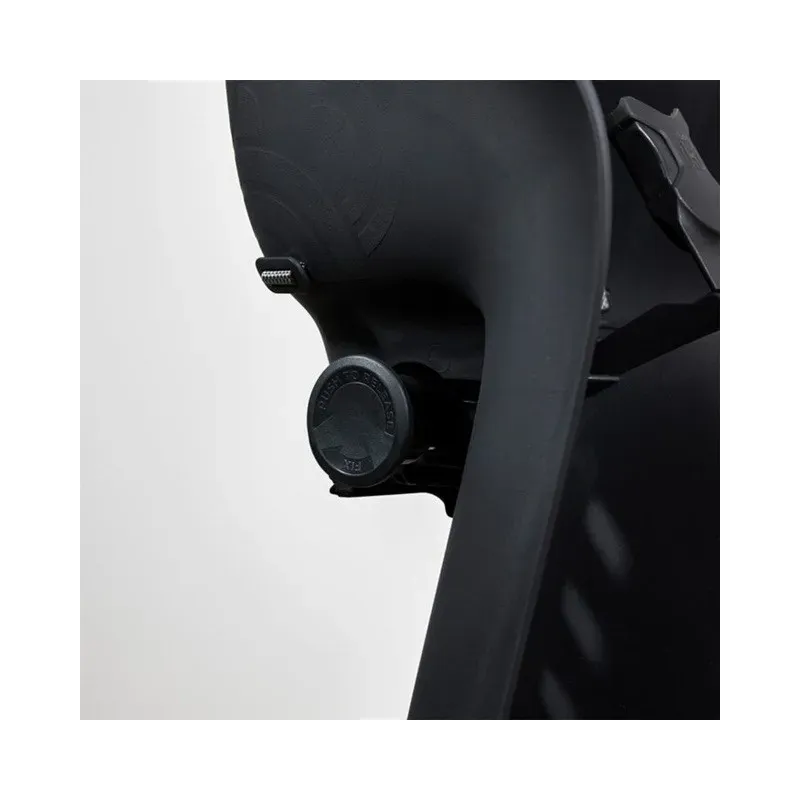 URBAN IKI Tylny fotelik U-me Easyfix NA BAGAŻNIK kolor BLACK/BLACK