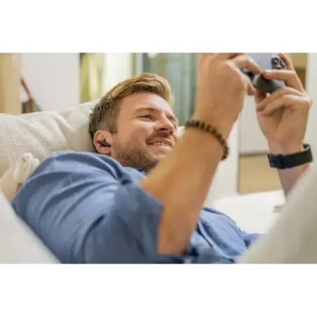 Poly Voyager Free 60 UC Black Earbuds +BT700 USB-C Adapter +Basic Charge Case