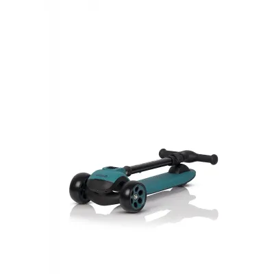 LED 3 Wheel Scooter Green/Black - In stock, great price!